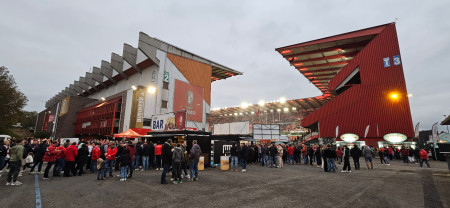 Stade Maurice Dufrasne, Standard Lüttich, Belgien.